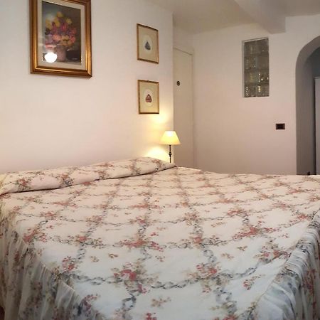Apartamento Taverna Derosas Golfo Aranci Exterior foto