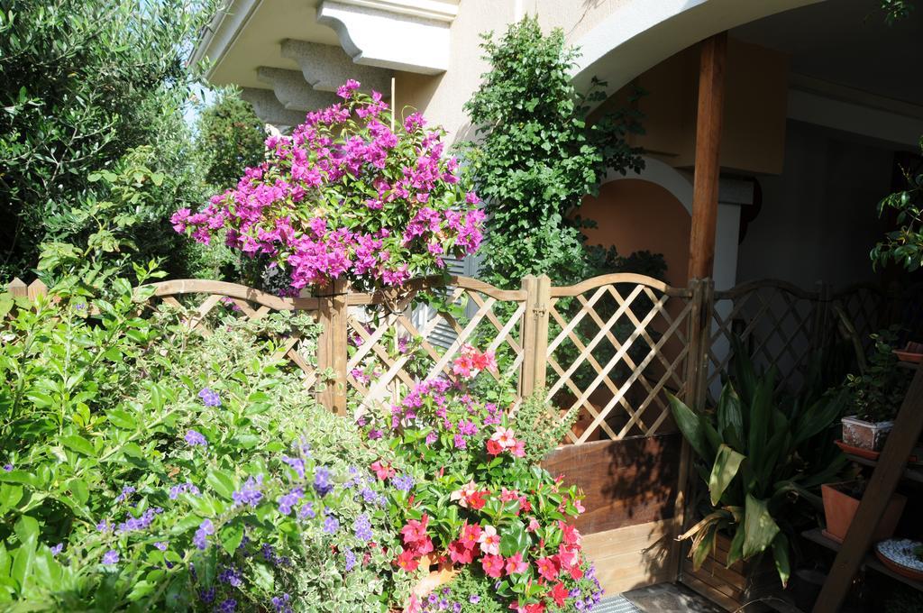 Apartamento Taverna Derosas Golfo Aranci Exterior foto