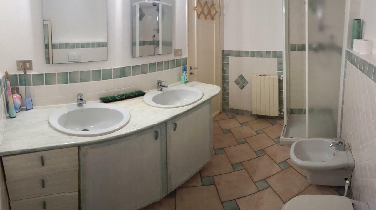 Apartamento Taverna Derosas Golfo Aranci Exterior foto